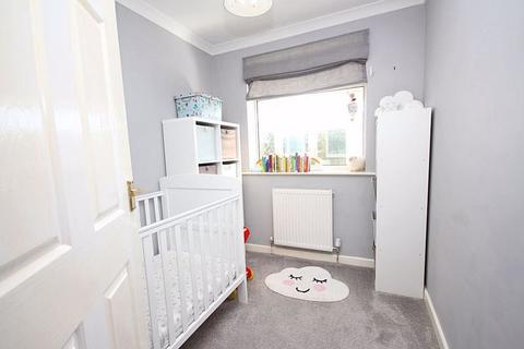 7 Belmont, Holton Le Clay, Grimsby, DN36 5HQ