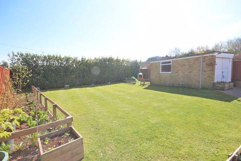 7 Belmont, Holton Le Clay, Grimsby, DN36 5HQ