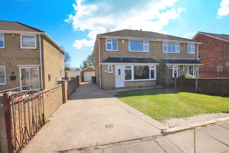 St Nicholas Drive, Grimsby 3 bed semidetached house £179,950