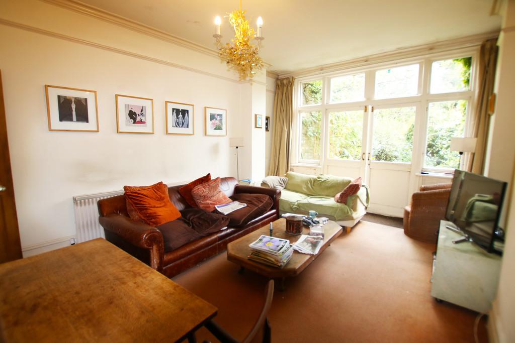 Lydford Road, London 3 bed ground floor £690,000