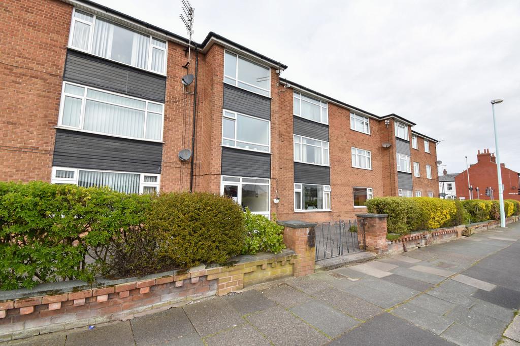 Elstree Court, Bispham Road, Blackpool 2 bed apartment for sale £79,950