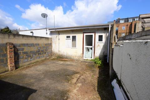9 Blyth Road, Hayes, UB3 1BY