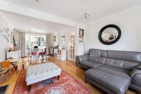 7 Cornwood Close, London, N2 0HP