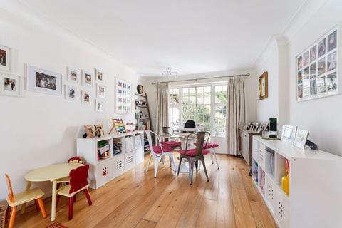 7 Cornwood Close, London, N2 0HP