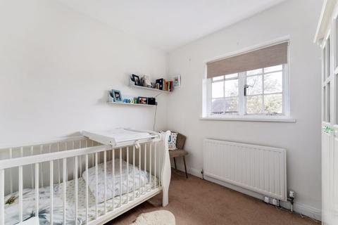 7 Cornwood Close, London, N2 0HP