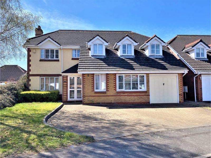 St. Marks Close, Great Wyrley WS6 6PZ 5 bed detached house £480,000