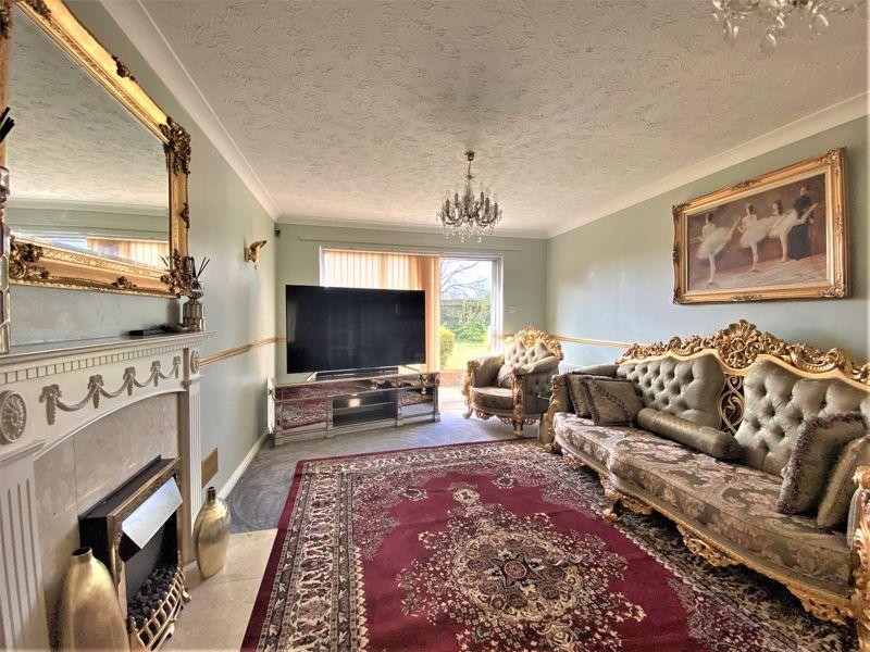 St. Marks Close, Great Wyrley WS6 6PZ 5 bed detached house £480,000