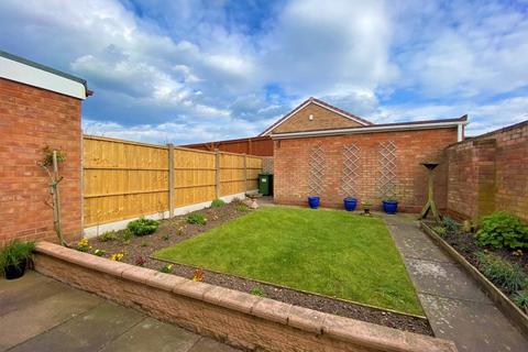 15 Berwyn Grove, Walsall, WS6 7DW
