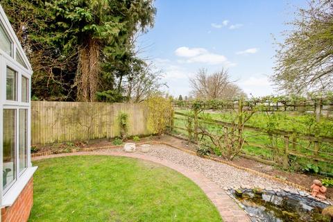 4 Archery Place, Gomshall, Guildford, GU5 9NL