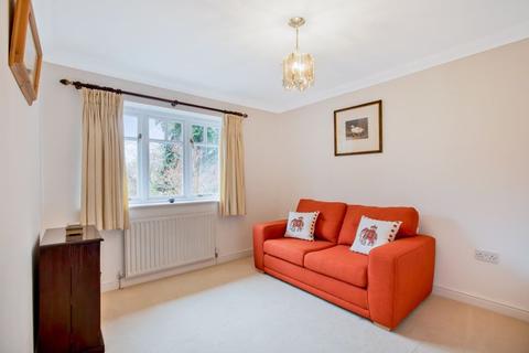 4 Archery Place, Gomshall, Guildford, GU5 9NL