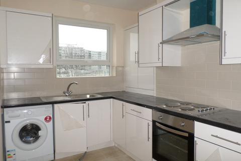 1 bedroom flat to rent, Hounslow TW3