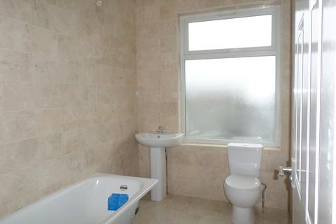 1 bedroom flat to rent, Hounslow TW3