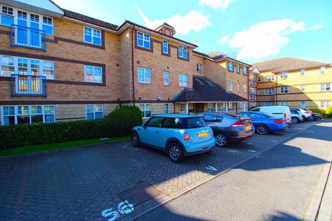 1 bedroom flat for sale, GREAT INVESTMENT on Earls Meade, Luton