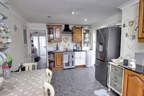 3 Willow View, North Bradley, Trowbridge, BA14 0SE