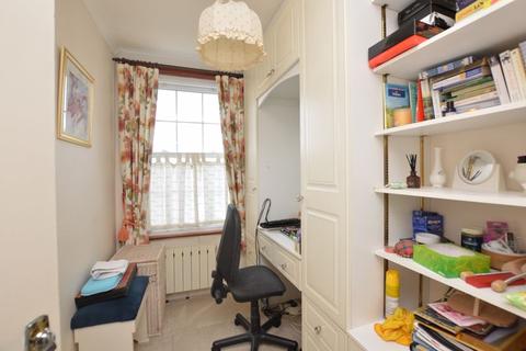 30 Bower Gardens, Salisbury, SP1 2RL