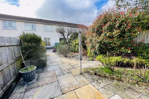 2 bedroom terraced house to rent, Lamb Close, Abergavenny