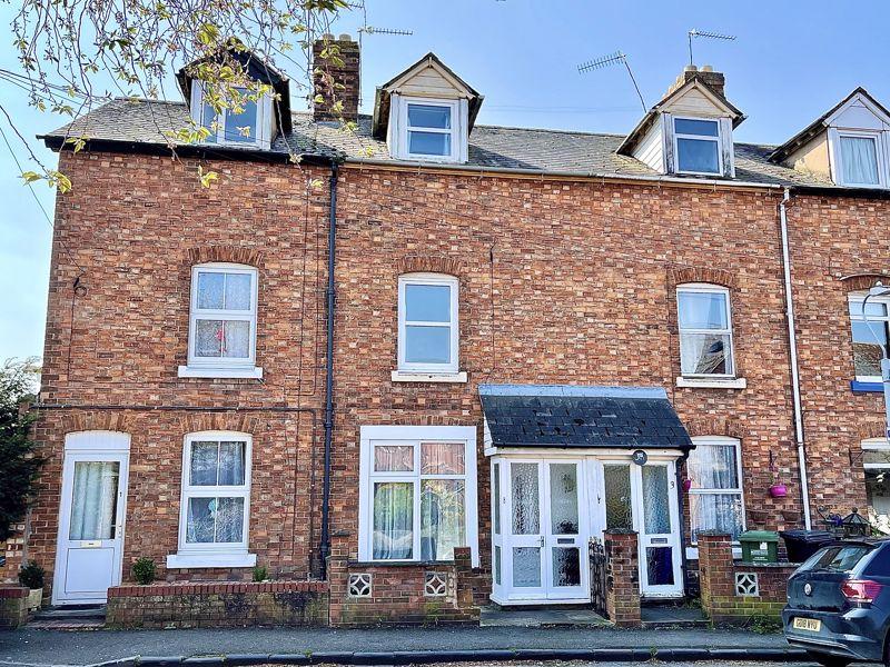 Boat Lane, Evesham 3 bed terraced house £175,000