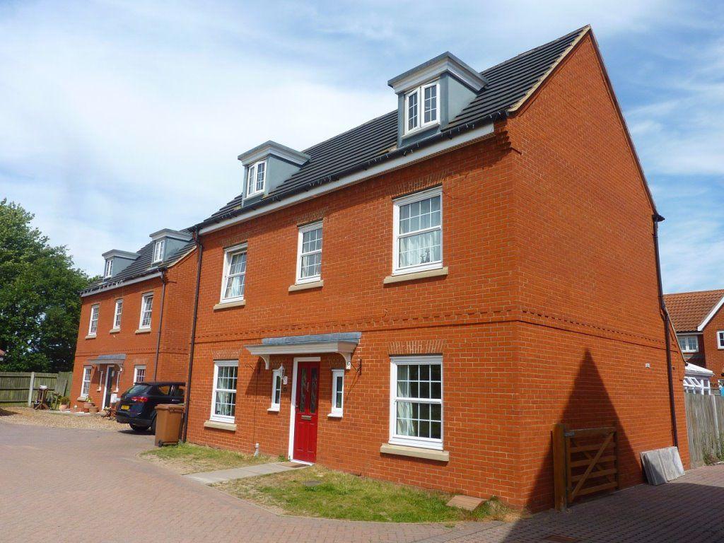 Windsor Park Gardens, Sprowston Norwich 5 bed house £1,395 pcm (£322 pw)