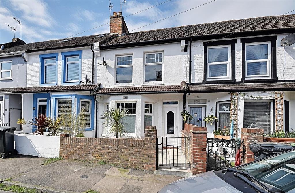 Chandler Road, BexhillOnSea 2 bed terraced house £275,000