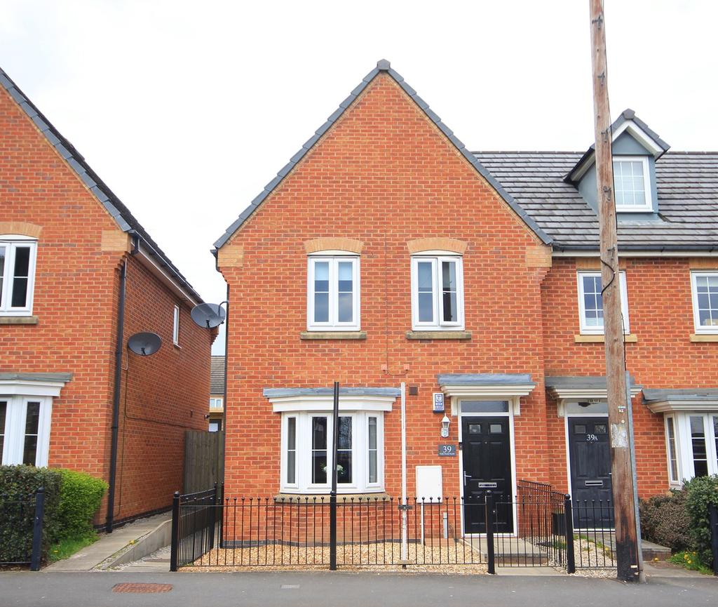 Park Road South, NewtonleWillows, WA12 3 bed end of terrace house £