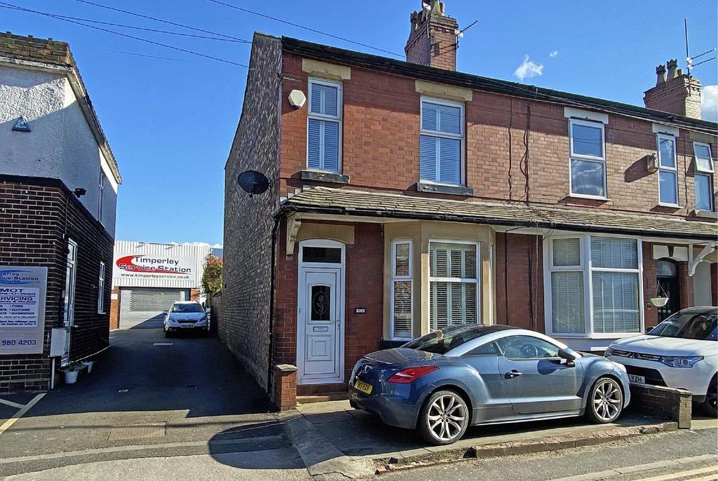 Stockport Road, Timperley, Cheshire 3 bed end of terrace house £300,000
