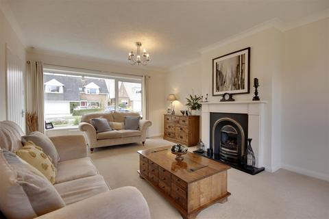 10 Manor Road, Swanland, North Ferriby, HU14 3PB