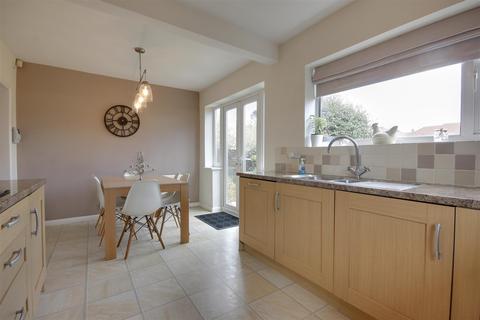 10 Manor Road, Swanland, North Ferriby, HU14 3PB