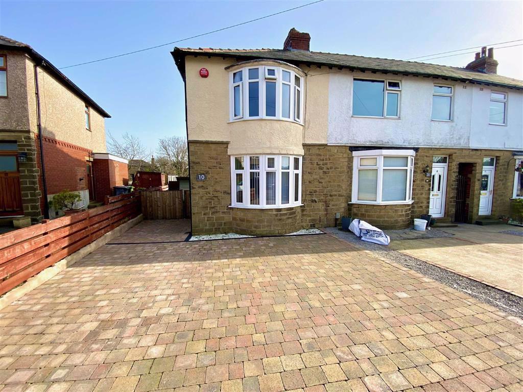 Hunston Avenue, Quarmby... 2 bed end of terrace house £167,500