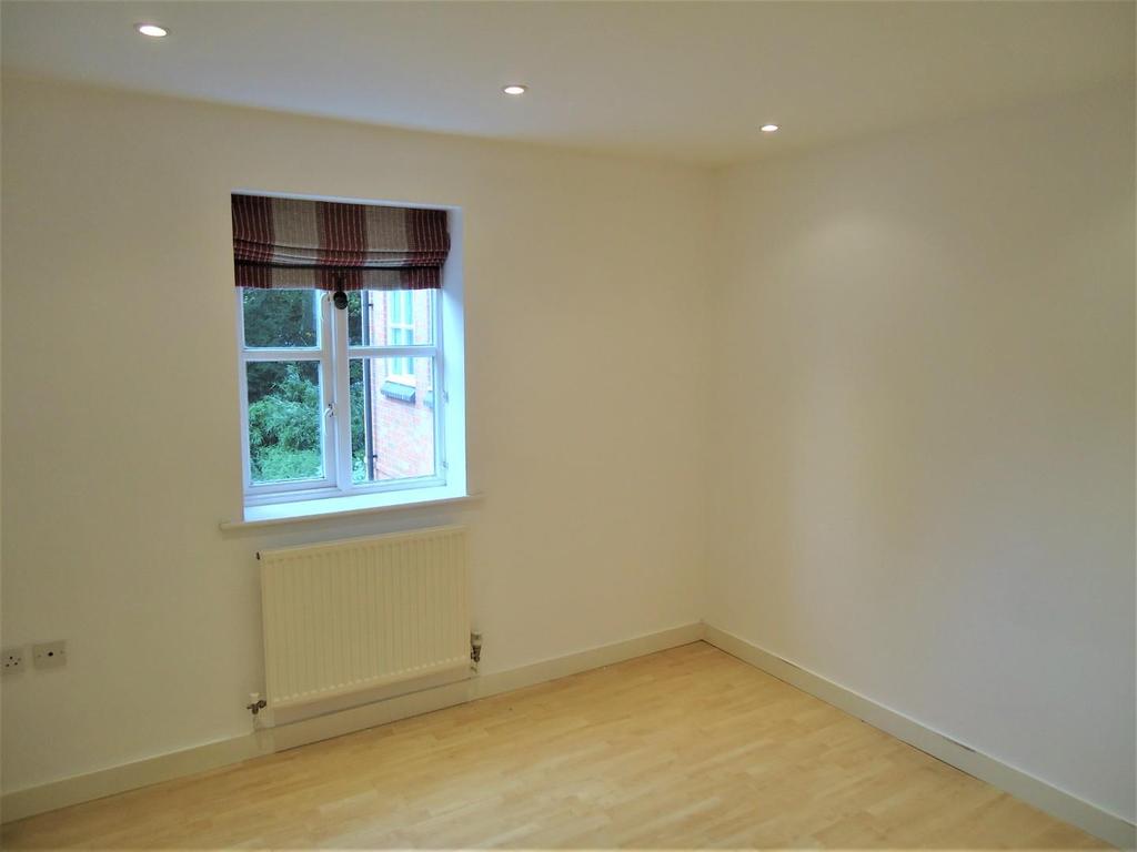 05 - Bedroom 1.JPG