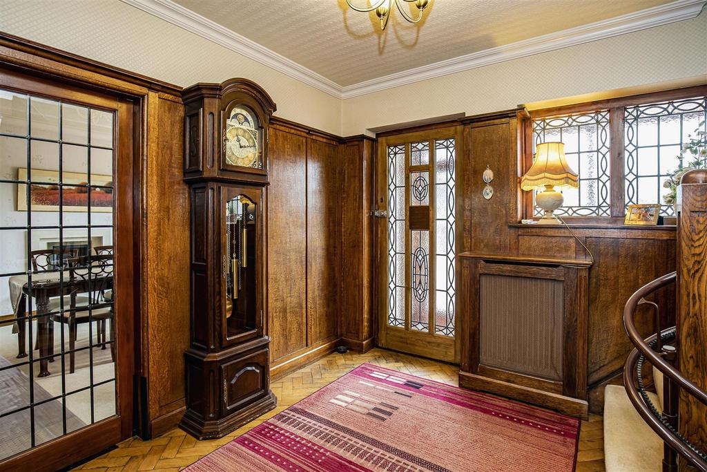 Longwood Road, Aldridge 4 bed detached house £700,000