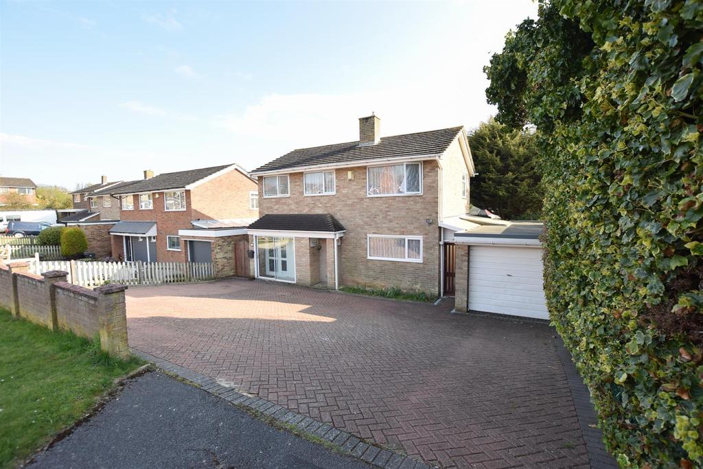 Elphinstone Gardens, Hastings 3 bed detached house £400,000