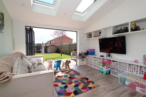 91 Hamlin Lane, Exeter, EX1 2SE