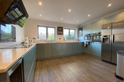 45a Manor Road, Northampton, NN2 6QJ