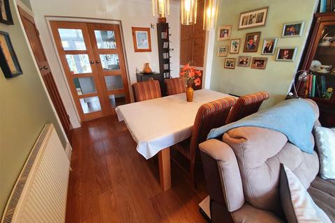 73 Beaumont Road, Nuneaton, CV11 5HF