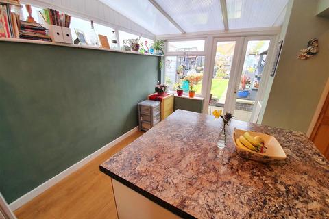 73 Beaumont Road, Nuneaton, CV11 5HF