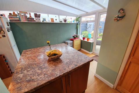 73 Beaumont Road, Nuneaton, CV11 5HF
