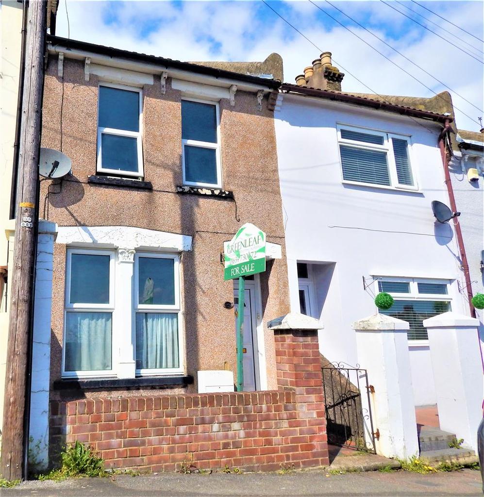 Cromer Road, Rochester 2 bed terraced house £215,000
