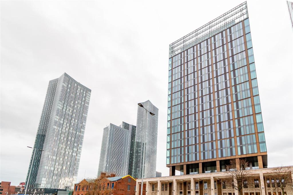 Great Jackson Street, Manchester 2 bed apartment £1,100 pcm (£254 pw)
