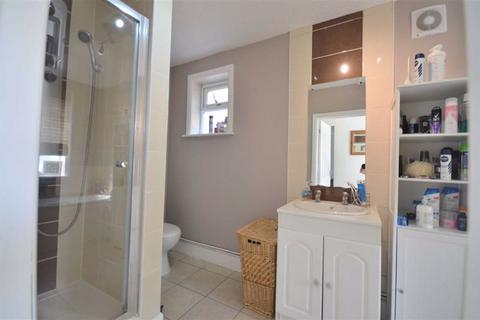 15 Ullenwood Road, Gloucester, GL4 4RA