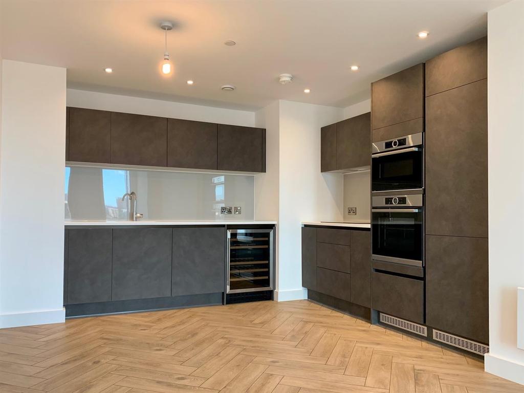 Great Jackson Street, Manchester 2 bed apartment £1,100 pcm (£254 pw)
