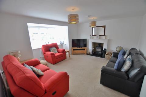 22 Dacey Drive, Upper Heyford, Bicester, OX25 5AA