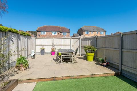 11 Hill House Drive, Minster, Ramsgate, CT12 4AS