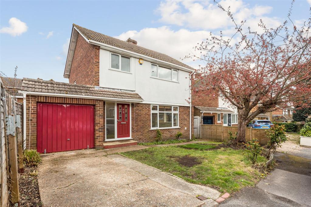 Ranelagh Crescent, Ascot 4 bed detached house £575,000