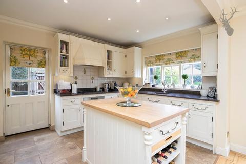 11 Wallers Hoppet, Loughton, IG10 1SP