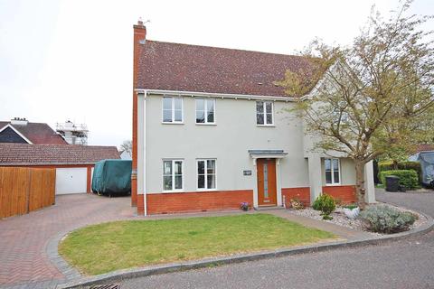1 Custerson Drive, Black Notley, Braintree, CM77 8ZS
