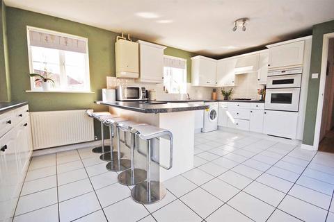 1 Custerson Drive, Black Notley, Braintree, CM77 8ZS