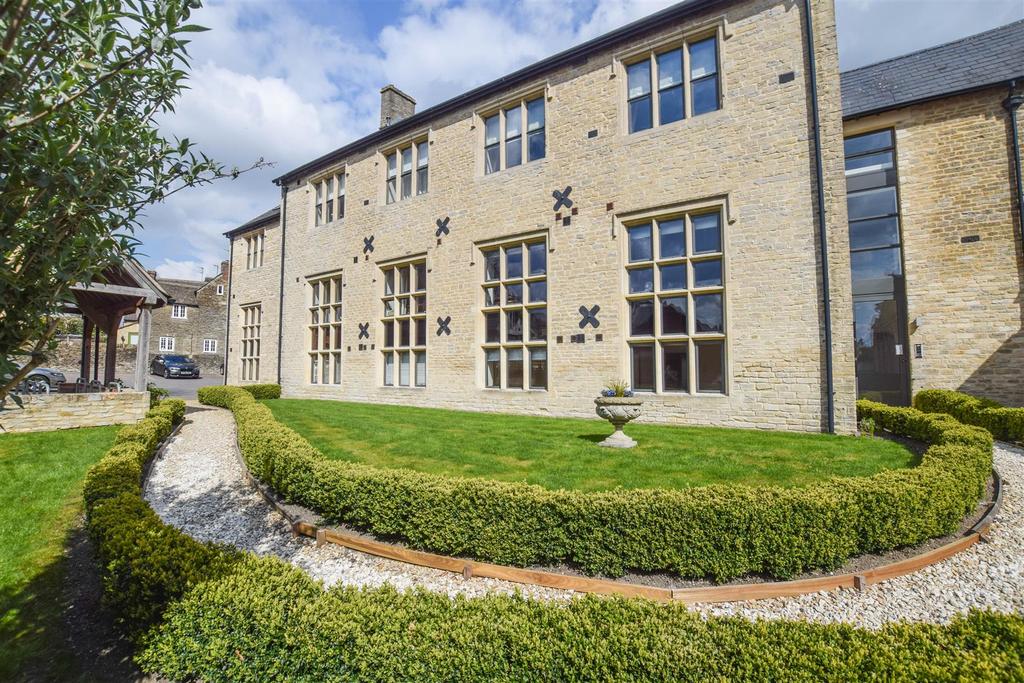 Westport Manor, Malmesbury 3 bed flat £355,000