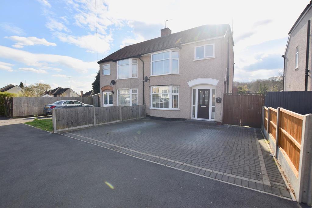 Pine Tree Avenue, Coventry 3 bed semidetached house £230,000