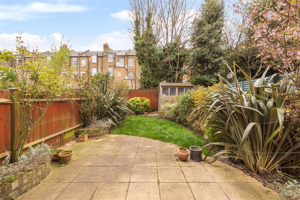 Kylemore Road, London, NW6 3 bed flat £850,000