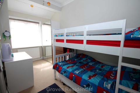 66 Mount Road, New Malden, KT3 3JY